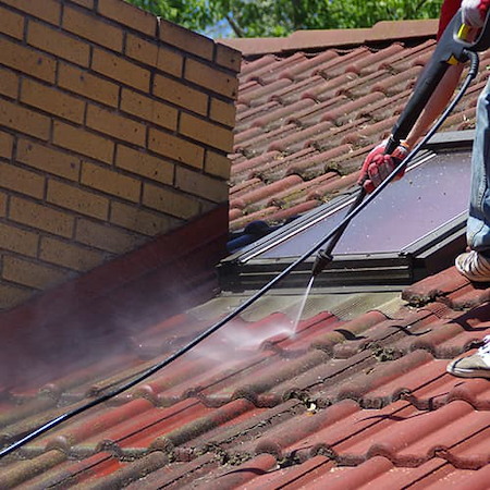 Lexington roof cleaning what homeowners should know